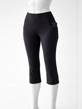 Black Capri Leggings Size L High Rise Pocket Athletic Yoga Pants